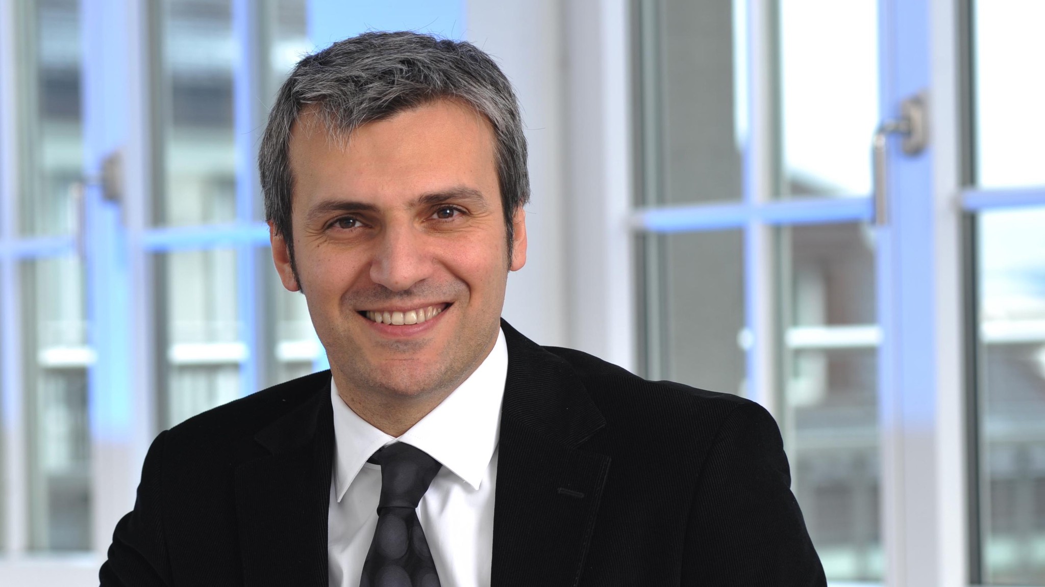 Mirko Santucci, Manager des Swisscanto Coco-Fonds: «Das Risiko-Ertrags-Verhältnis der Coco Bonds ist überdurchschnittlich gut.» (Bild: zvg)