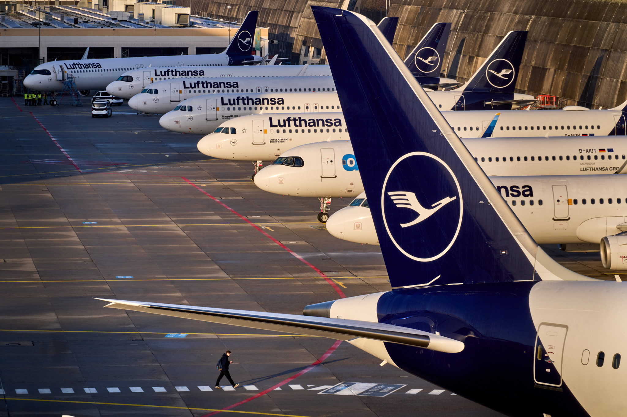 Lufthansa-Streik: 580 Flüge in Frankfurt gestrichen – Passagiere sitzen fest