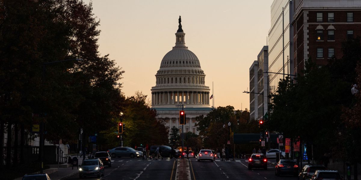 US shutdown: Senate Democrats give in