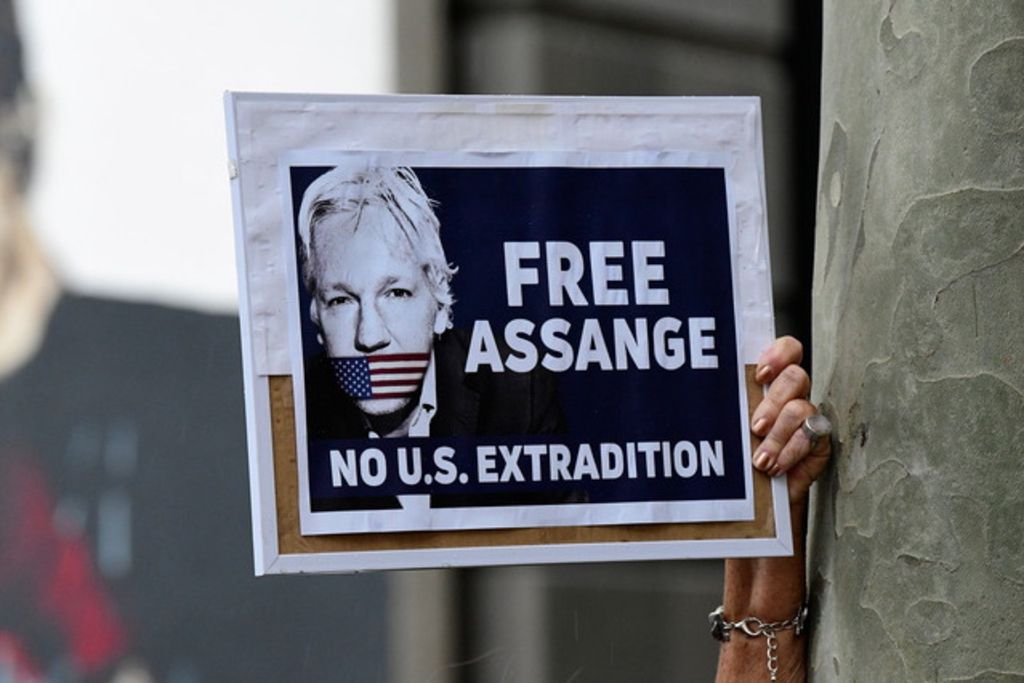 Un tribunal suédois rejette l'arrestation d'Assange