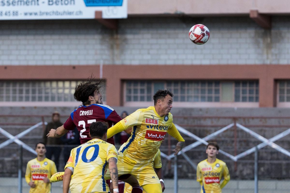 Enzo Crivelli y est allé de son but à la La Chaux-de-Fonds.