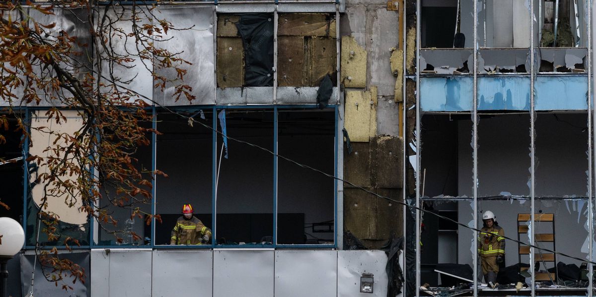 Russian Drone Strikes Kill Seven in Kyiv as Zelensky Announces Patriot Missile Deal