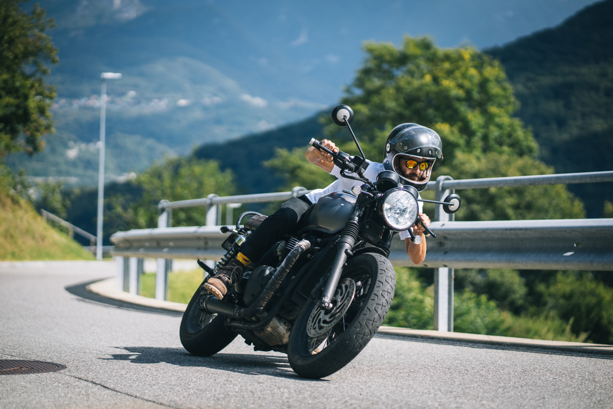 Sécurité routière: Un élu veut imposer une tenue obligatoire aux motards et scootéristes