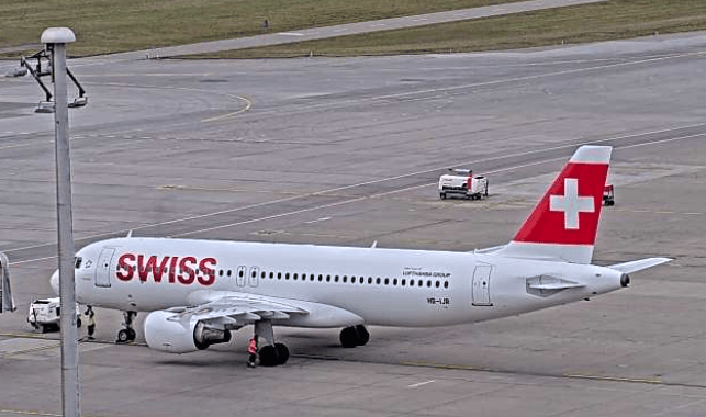 Flughafen Zürich: Das ist das erste Swiss-Flugzeug im neuen Design