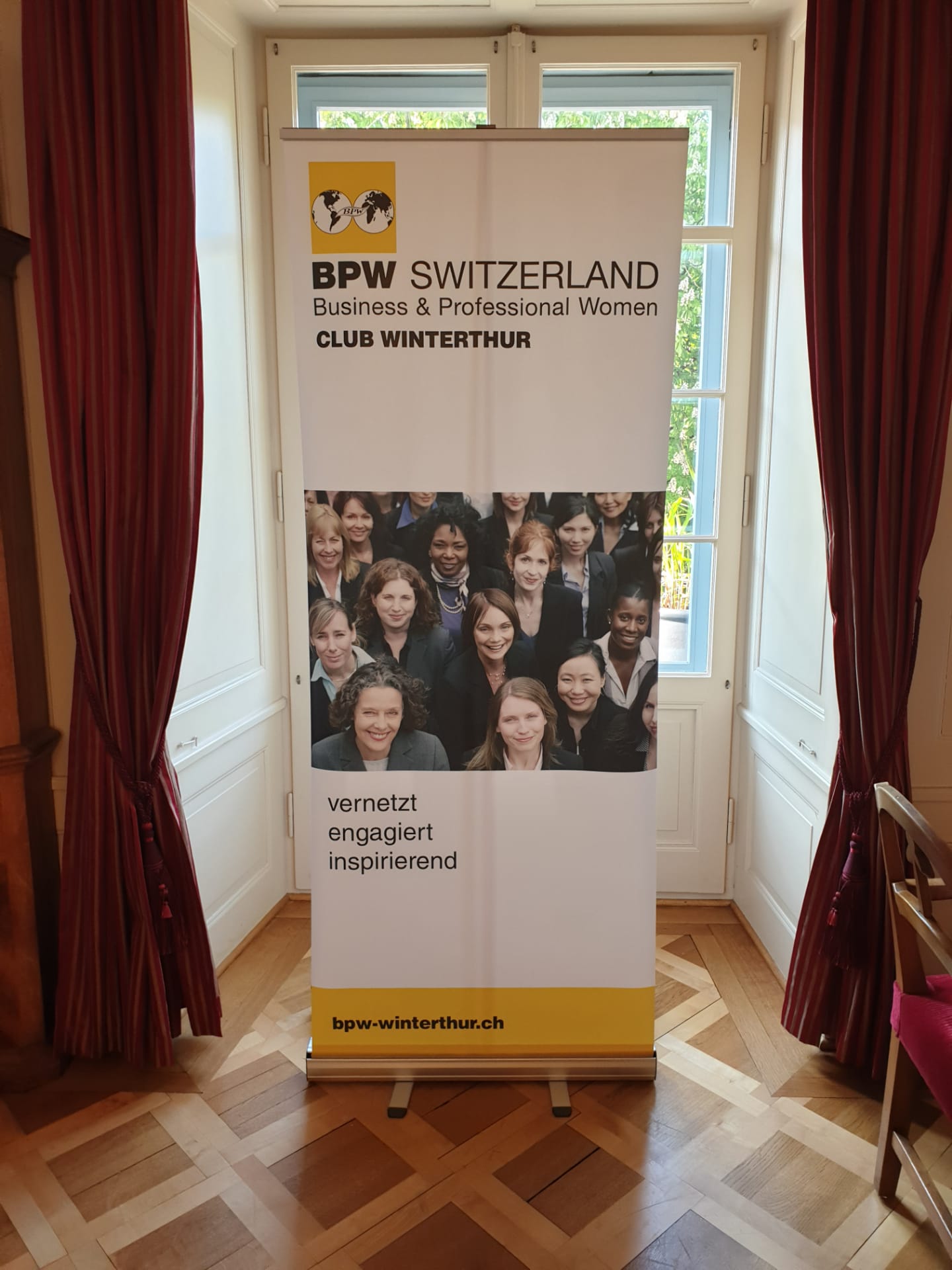 Das BPW-Winterthur-Banner im Club zur Geduld, wo die Anlässe üblicherweise stattfinden. 