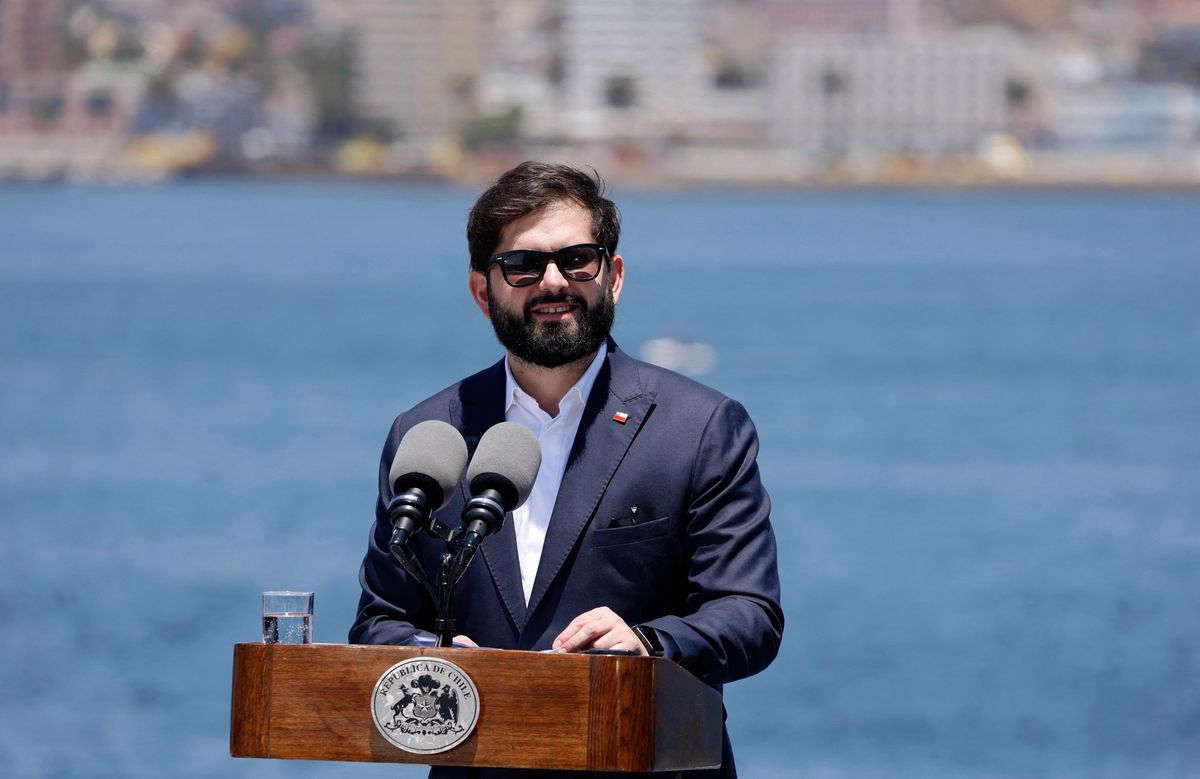 Chile's President Gabriel Boric speaks during a joint press conference with France's President Emmanuel Macron after touring the Chilean Navy Almirante viel Icebreaker at Muelle Molo de Abrigo, Valparaiso, Chile on November 21, 2024. (Photo by Ludovic MARIN / AFP)