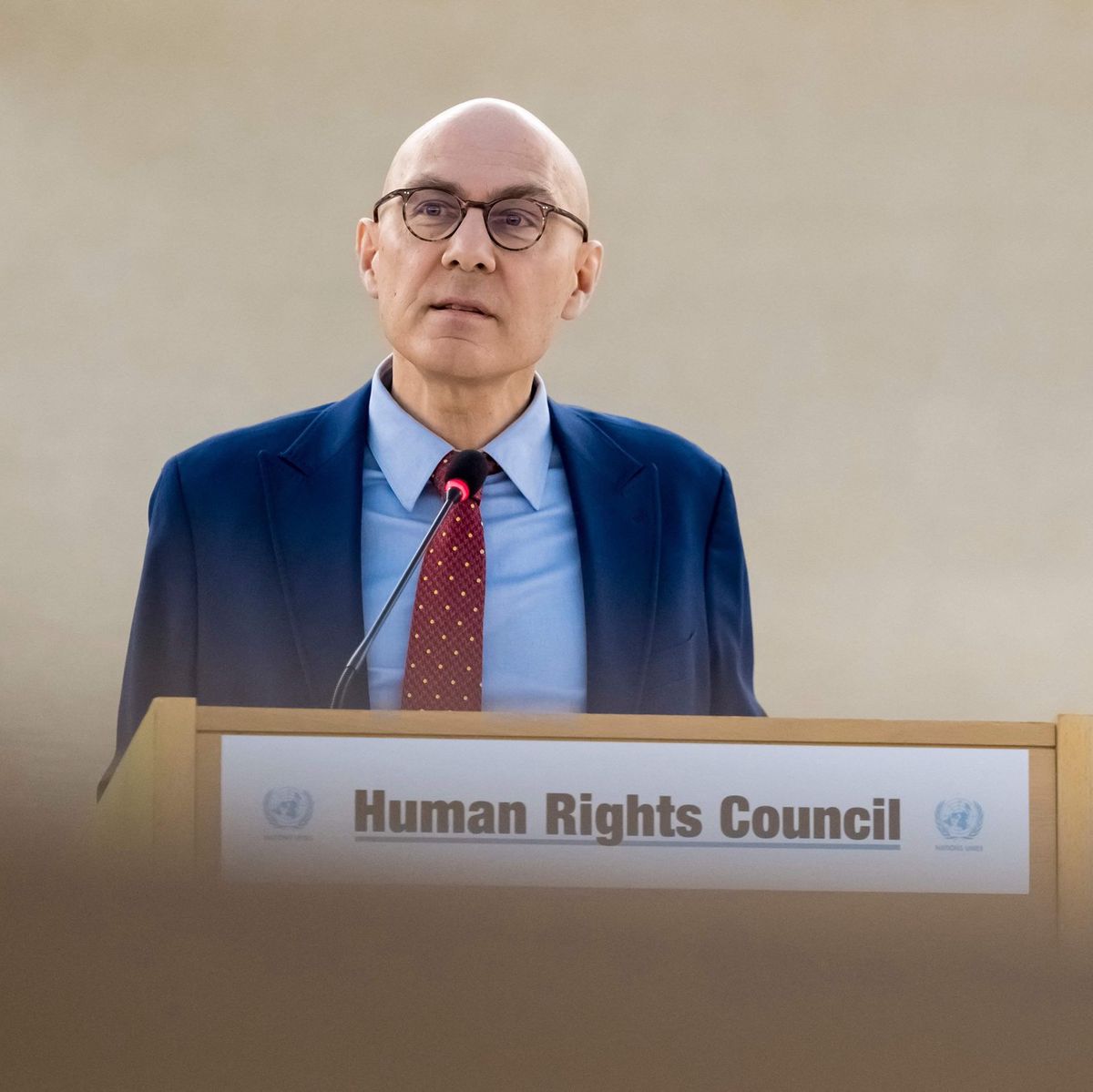 Volker Turk, Haut-Commissaire des Nations Unies aux droits de l’homme, prononce un discours lors de la 58e session du Conseil des droits de l’homme à Genève, le 24 février 2025.