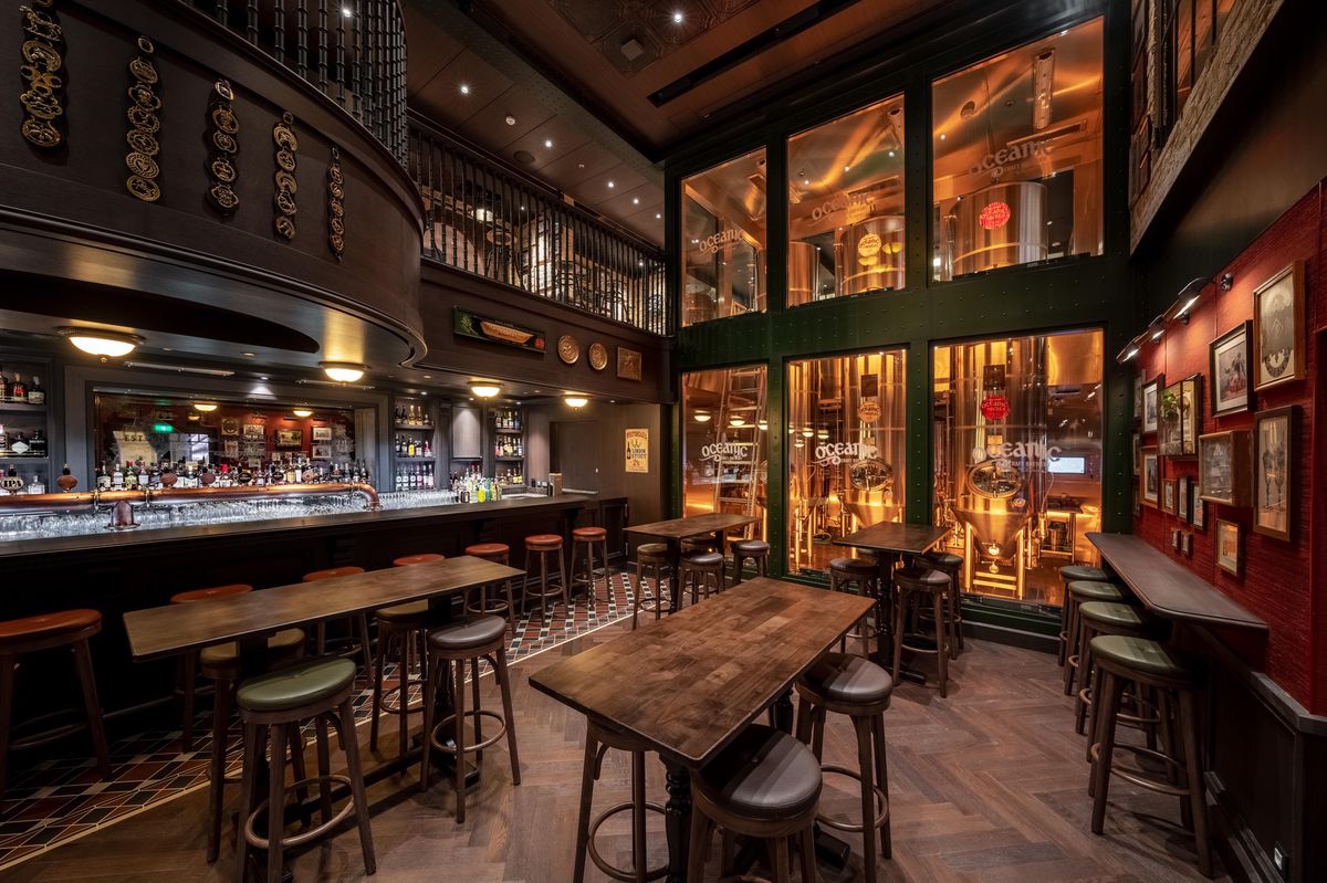 Dans le pub Master of the Sea du MSC Grandiosa, la brasserie Baladin produira trois bières différentes dans des fermenteurs de 700 litres visibles depuis la salle à boire.