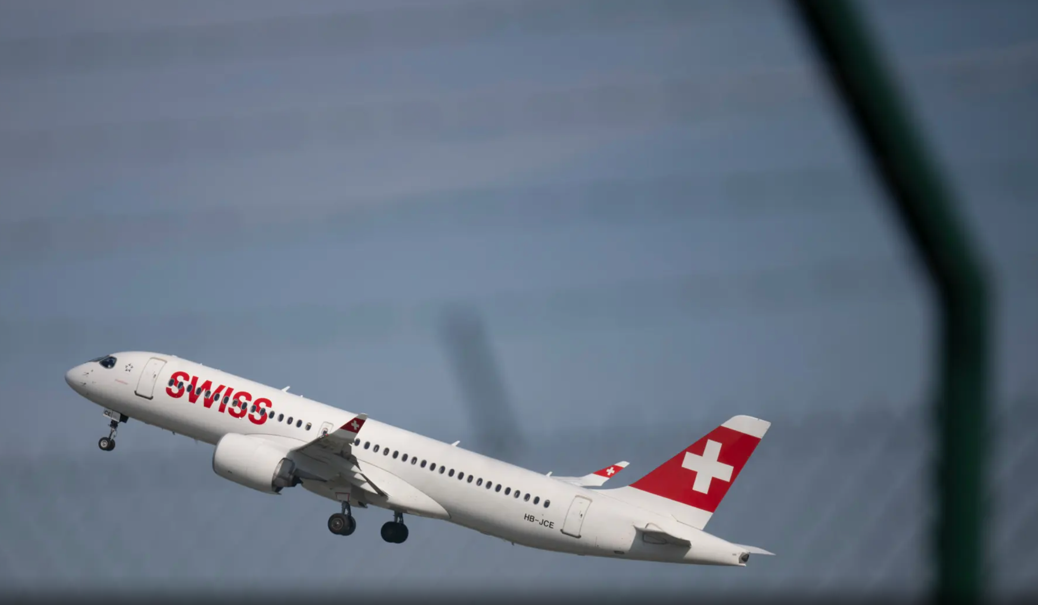 Swiss airline posts record earnings