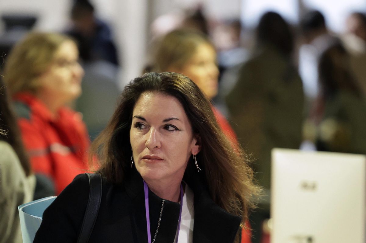 epa11700357 Samuel Paty's sister Mickaelle Paty arrives at the courthouse where eight people are facing trial over their involvement in the beheading of French teacher Samuel Paty, in Paris, France, 04 November 2024. Paty was killed in Eragny-sur-Oise in France on 16 October 2020 by an 18-year-old boy who was later shot dead. The trial started on 04 November at the specially composed Paris Assize Court.  EPA/CHRISTOPHE PETIT TESSON