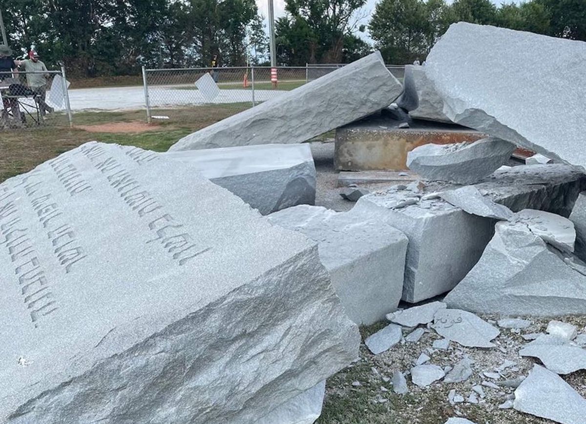 Guidestones with 10 Commandments Unknown people blow up