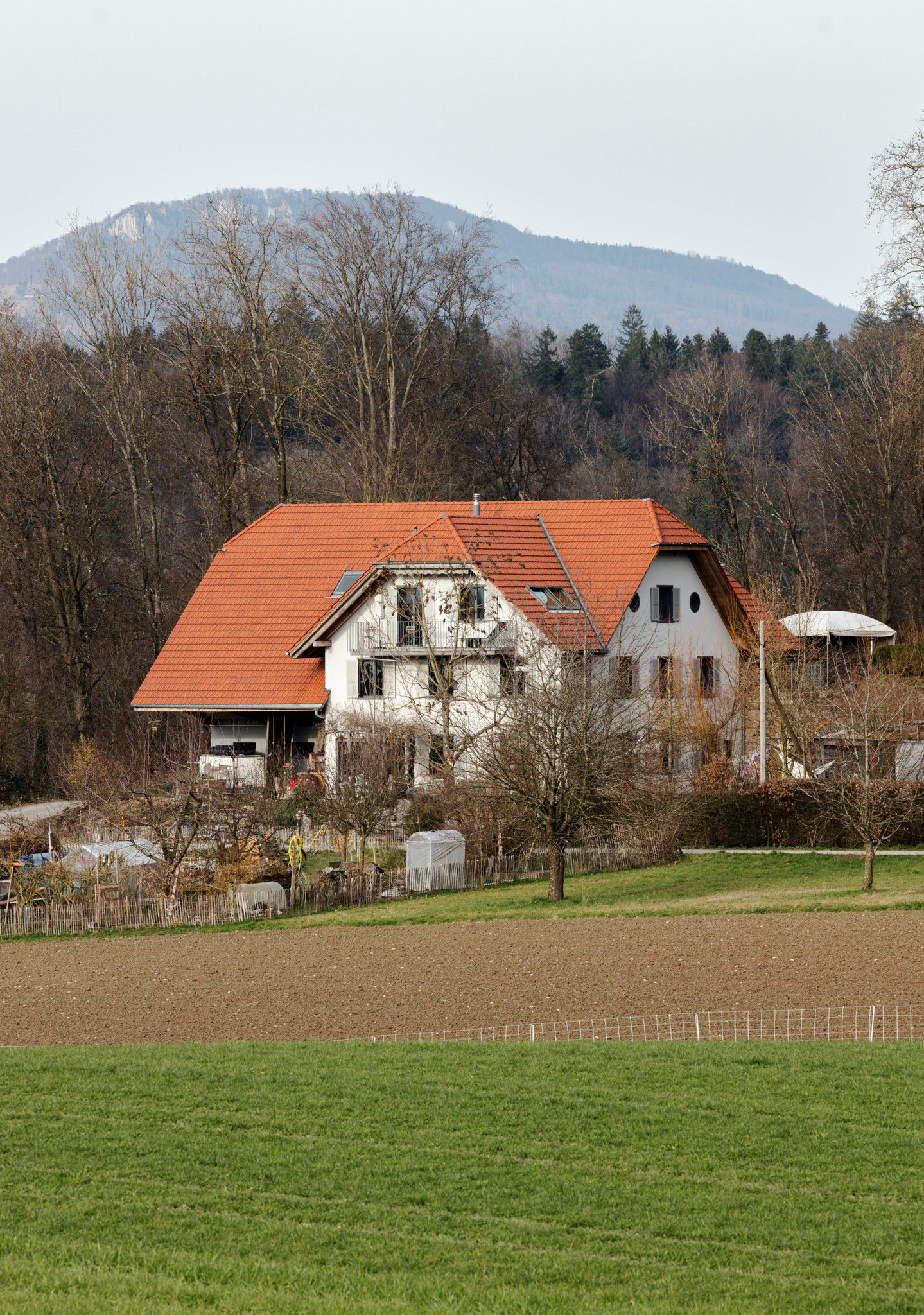 Bauernhof am Friedberg 1 in Wangen an der Aare. Hanspeter Rikli hat vor dreissig Jahren den Friedberg 1 in Richtung Russland verlassen. 
Foto: Susanne Keller