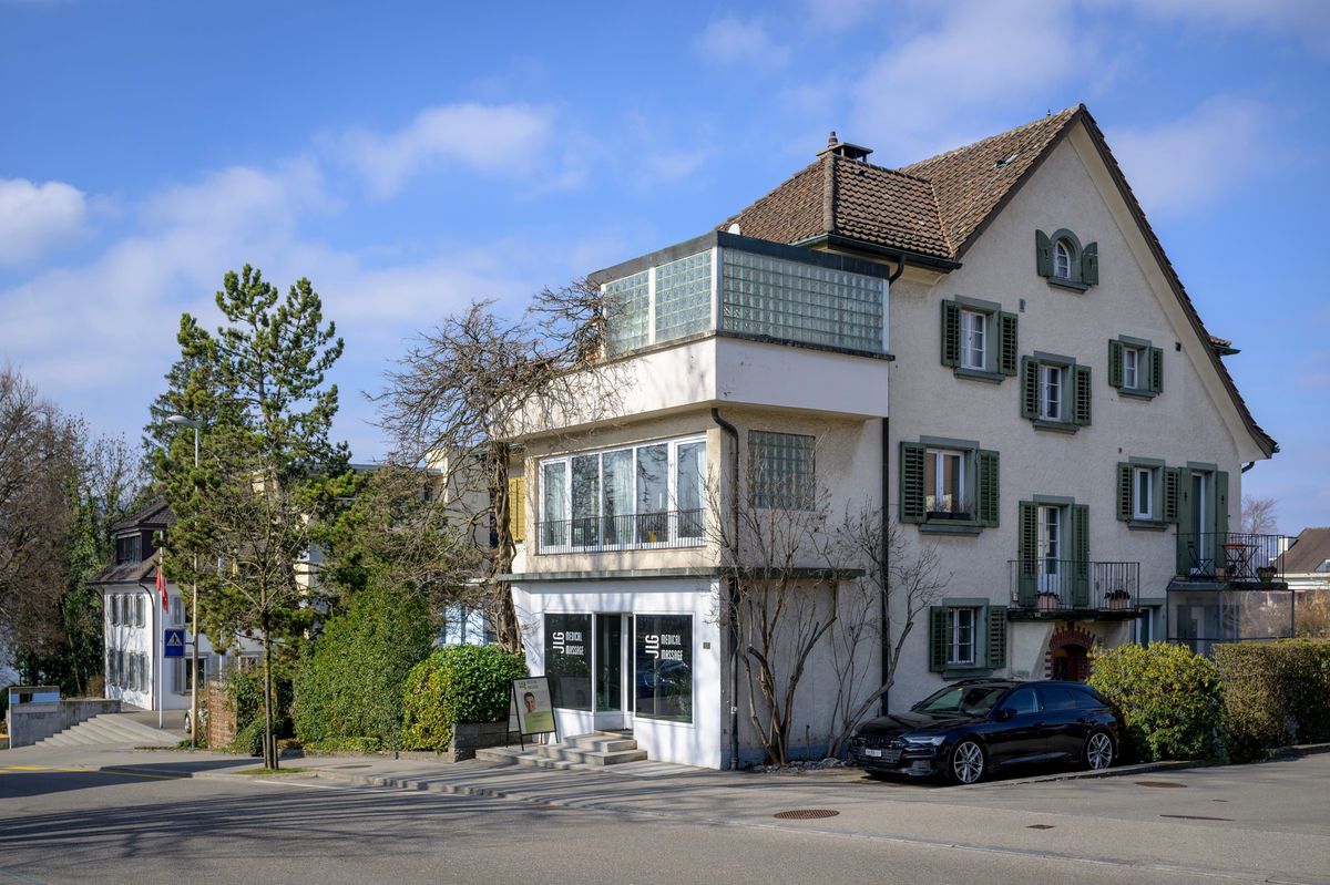 Die Gemeinde Herrliberg kauft das Haus an der Forchstrasse 15 aus strategischen Gründen. Konkrete Pläne mit der Liegenschaft hat sie noch nicht.