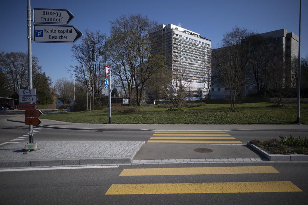 Verschiedene Spitäler beantragten oder führten deshalb Kurzarbeit ein. Als Grund dafür nennen sie das Verbot der Durchführung von nicht dringlichen Eingriffen. Auch die Spital Thurgau AG beantragte Kurzarbeit. Verschiedene Spitäler beantragten oder führten deshalb Kurzarbeit ein. Als Grund dafür nennen sie das Verbot der Durchführung von nicht dringlichen Eingriffen. Auch die Spital Thurgau AG beantragte Kurzarbeit.