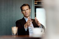 Interview mit Steffen Meister, VRP von Partners Group: «Unser Anlageprodukt mit BlackRock geht 2026 an den Start»