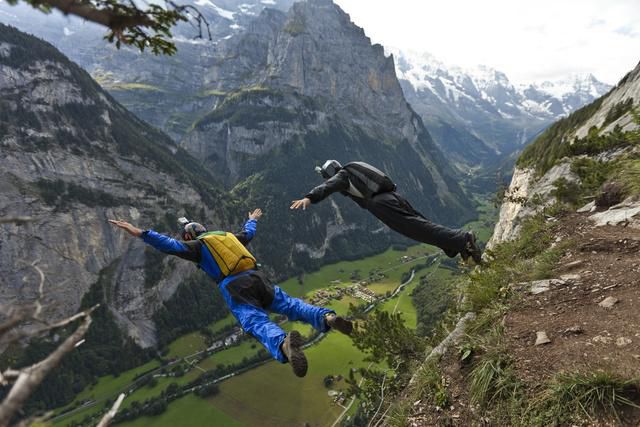 Le défunt a sauté depuis le départ de la «Via Ferrata» de Lauterbrunnen, site très réputé pour la pratique de sports extrêmes.