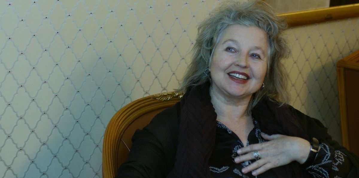 Hanna Schygulla, Schauspielerin und Sängerin, beim Interview im Savoy-Hotel.