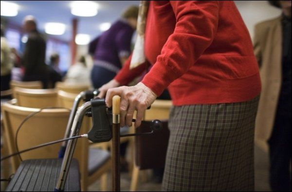 Les résidents des EMS paieraient-ils trop de frais à leur charge?