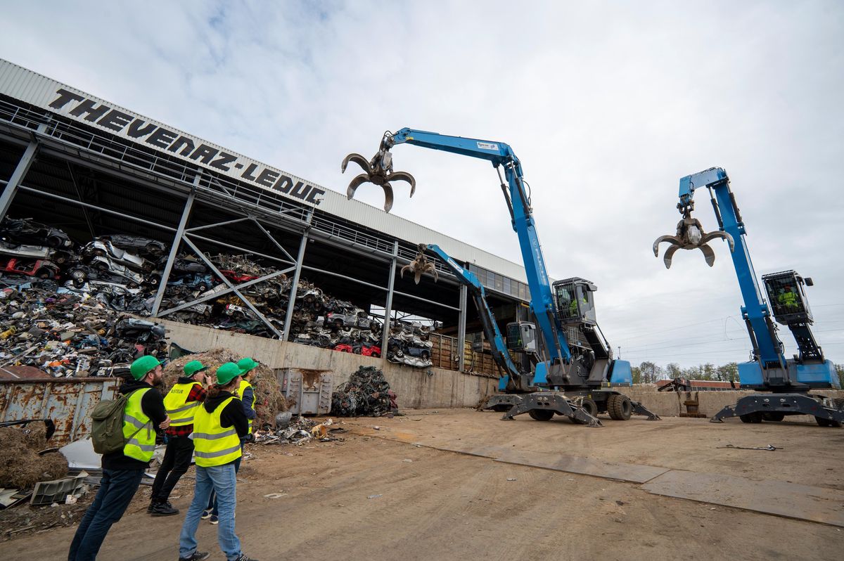 Le spectacle programmé le soir du 6 mai par le festival Hyper Ouest sera inédit par son décor – l’usine Thévenaz Leduc à Écublens – et par son casting, qui comprendra des ouvriers aux commandes de leurs engins.
