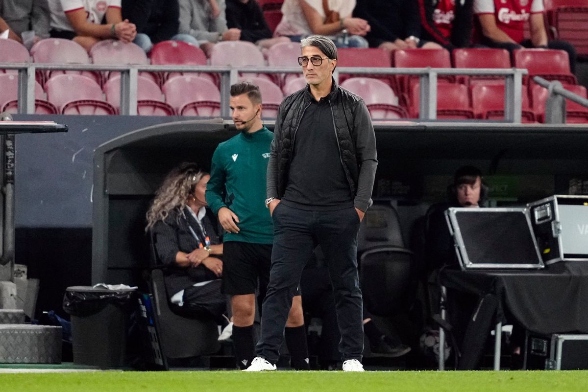 L'entraîneur suisse Murat Yakin est photographié pendant le match de football de la Ligue des Nations de l'UEFA, Ligue A, Groupe A4, Journée 1, Danemark contre Suisse, au stade Parken à Copenhague, Danemark, le 5 septembre 2024.