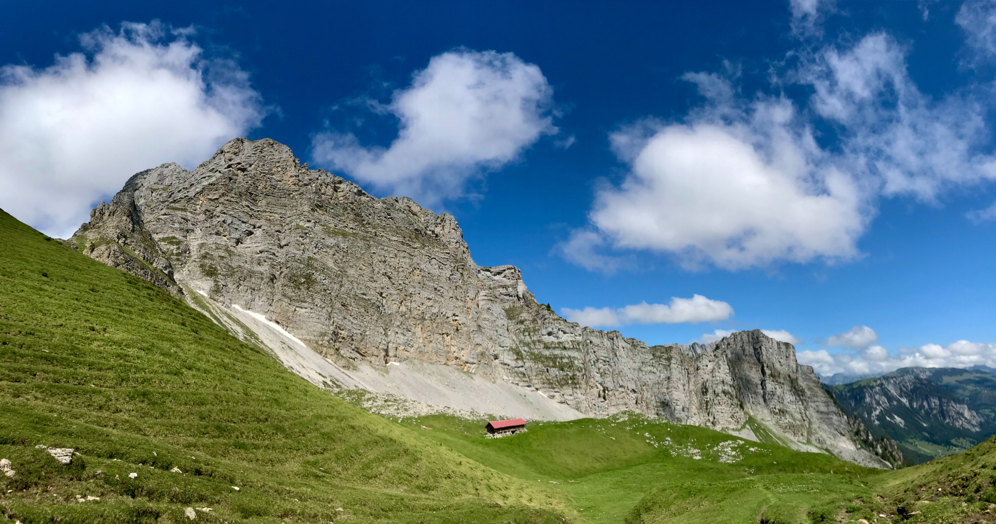 Heat record in Basel and army deployment for Swiss agriculture