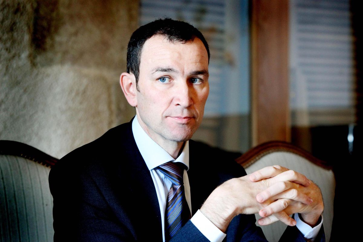 Ancien lobbyiste des milieux immobiliers, puis responsable cantonal des Constructions, l’avocat dissèque, couche après couche, le corpus législatif et les pratiques administratives.