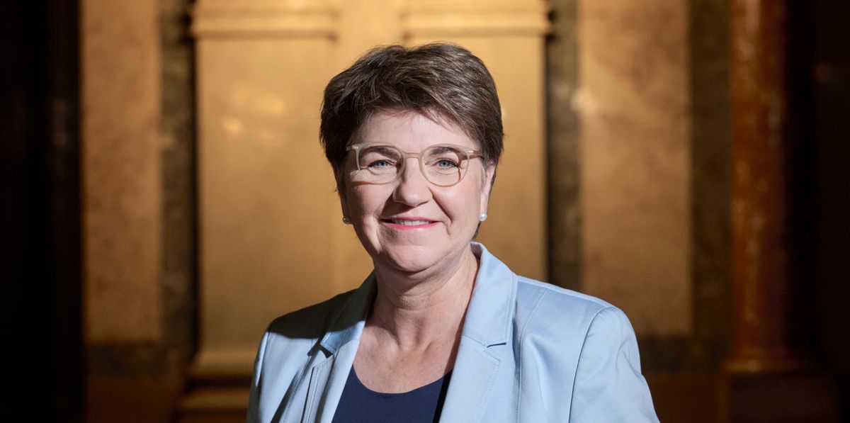 *Bundesrätin Viola Amherd* Mag sie noch? Will sie noch mehr? Und wie wird die Armee aussehen, wenn sie fertig mit ihrem Umbau ist? Grosses Porträt. © Adrian Moser / Tamedia AG