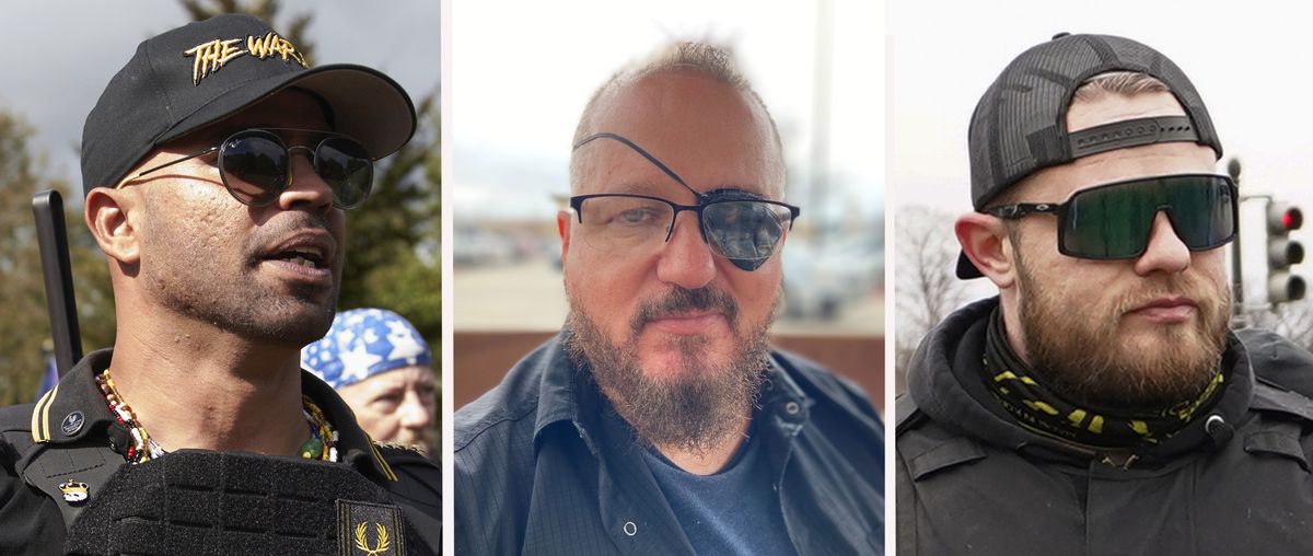 Le chef des «Proud Boys», Enrique Tarrio (à gauche), condamné, le 5 septembre, à 22 ans de prison pour avoir guidé à distance ses hommes vers le Capitole. Le fondateur de la milice «Oath Keepers», Stewart Rhodes (au centre), condamné à 18 ans de prison pour «sédition», en mai dernier. Ethan Nordean ( à droite), condamné à 18 ans de prison, le 1er septembre, pour avoir mené physiquement les «Proud Boys» dans le Capitole. 