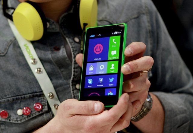 Nokia a créé la surprise lundi en lançant une gamme de mobiles, Nokia X, fonctionnant avec Android.