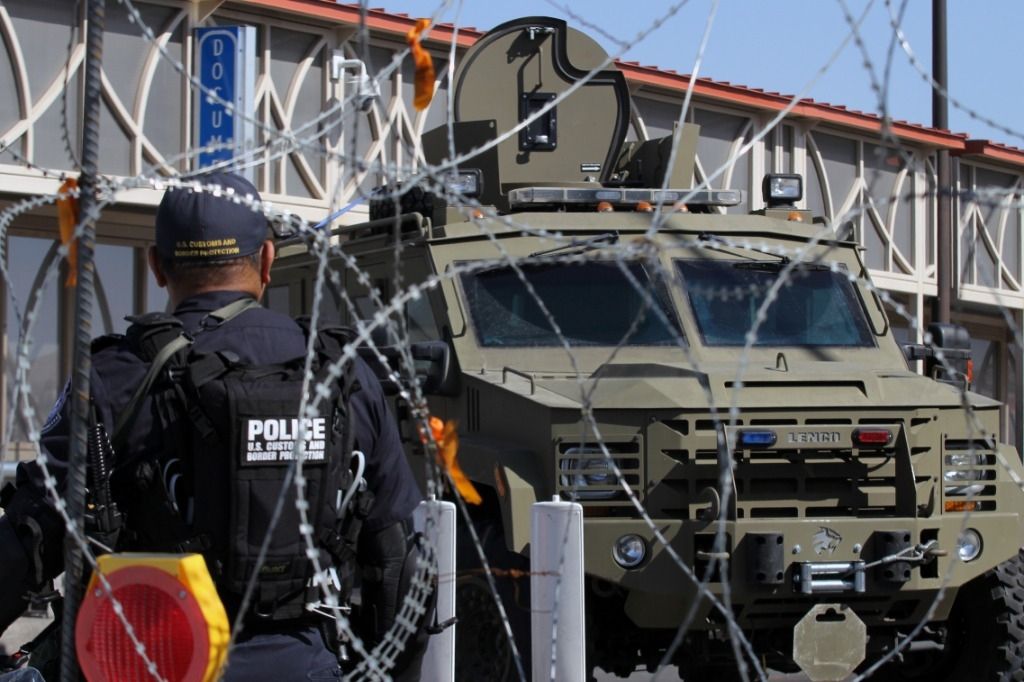 «Débordés», les USA veulent verrouiller l'asile