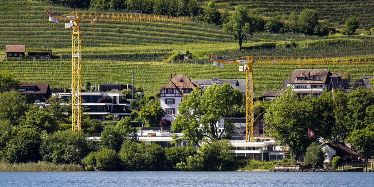 Roger Federer Moves Into New Rapperswil-Jona Estate