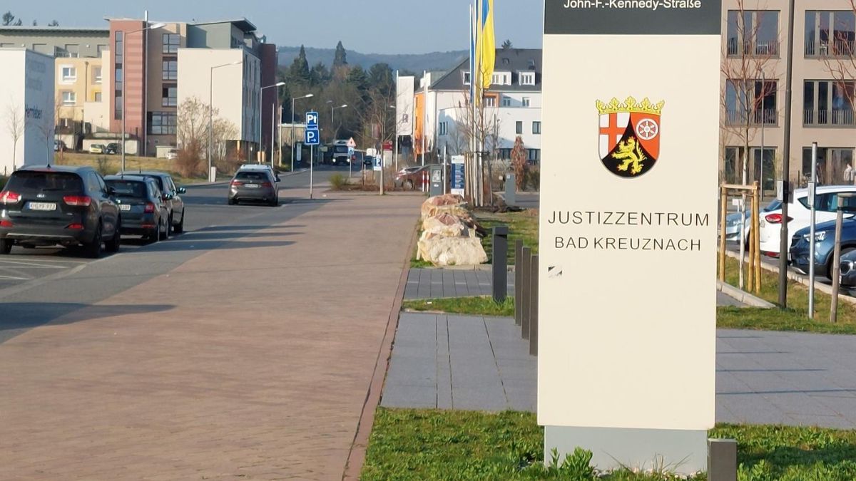 Beste Klinik Für Hüft Op In Rheinland-pfalz Rheinland-Pfalz: Tödlicher Maskenstreit – Anklage sieht Mordmerkmale