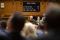 AHV-Finanzierung: Vom ewigen Griff des Parlaments in Volkes Tasche