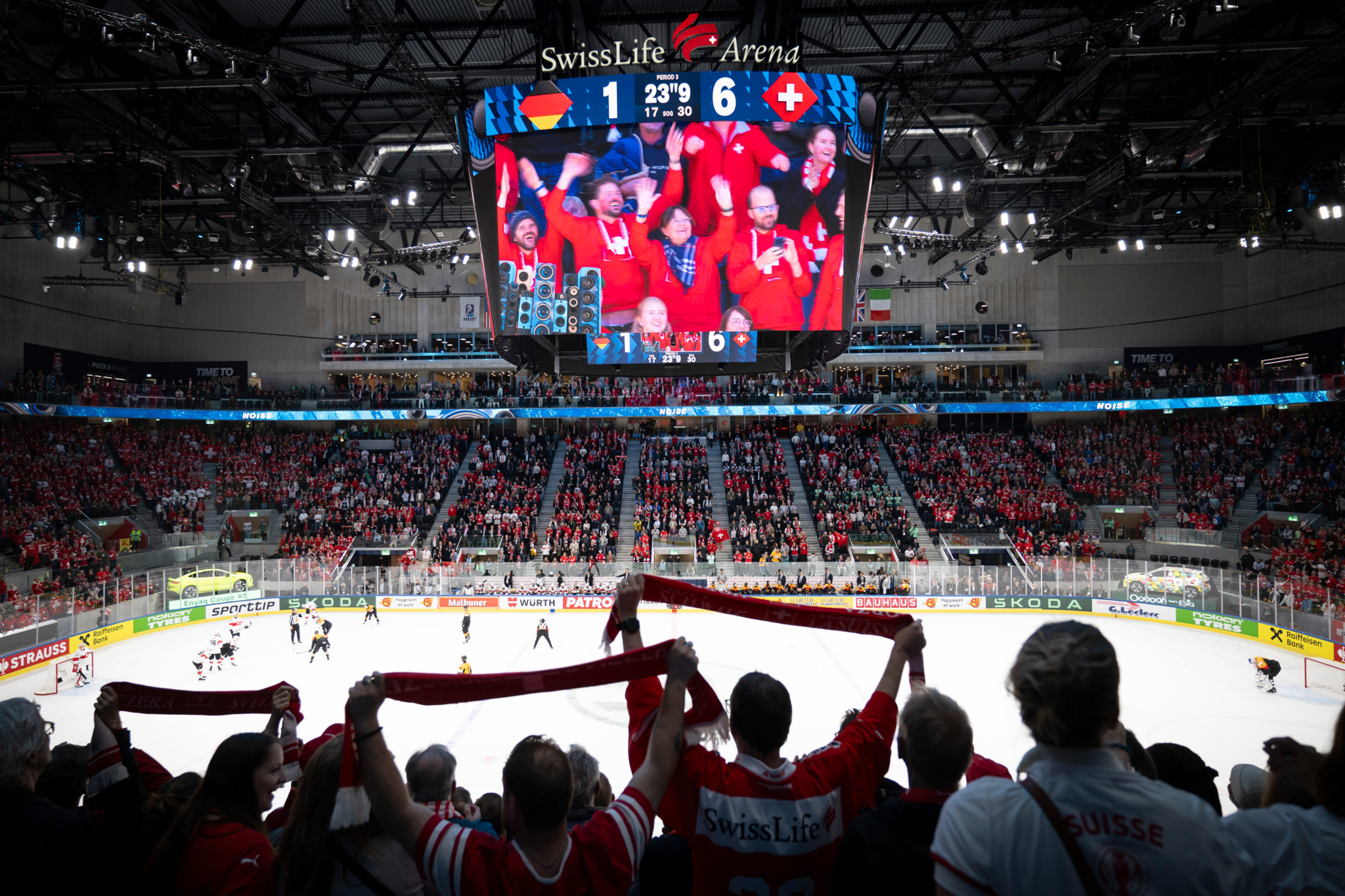 Best of 7, la chronique du hockey: Comment Nico Hischier a transformé les triomphes suisses en karaoké géant