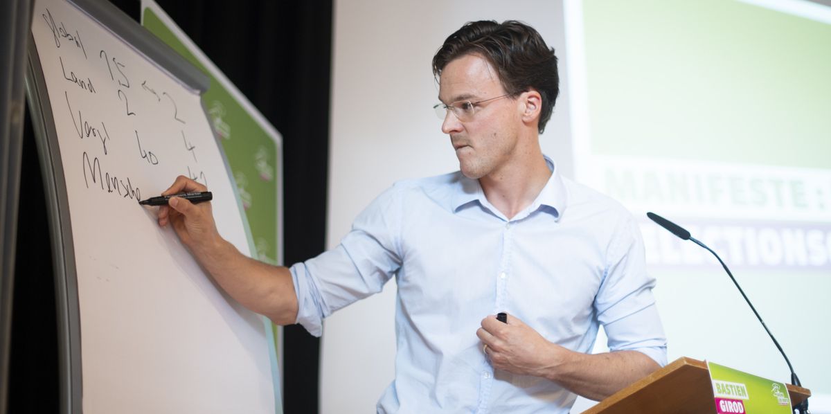 Der Zuercher Nationalrat Bastien Girod spricht ueber das Manifest zur "#Klimawahl2019", an der Delegiertenversammlung der Gruene Schweiz, am Samstag, 31. August 2019, in Rapperswil-Jona. (KEYSTONE/Gian Ehrenzeller)