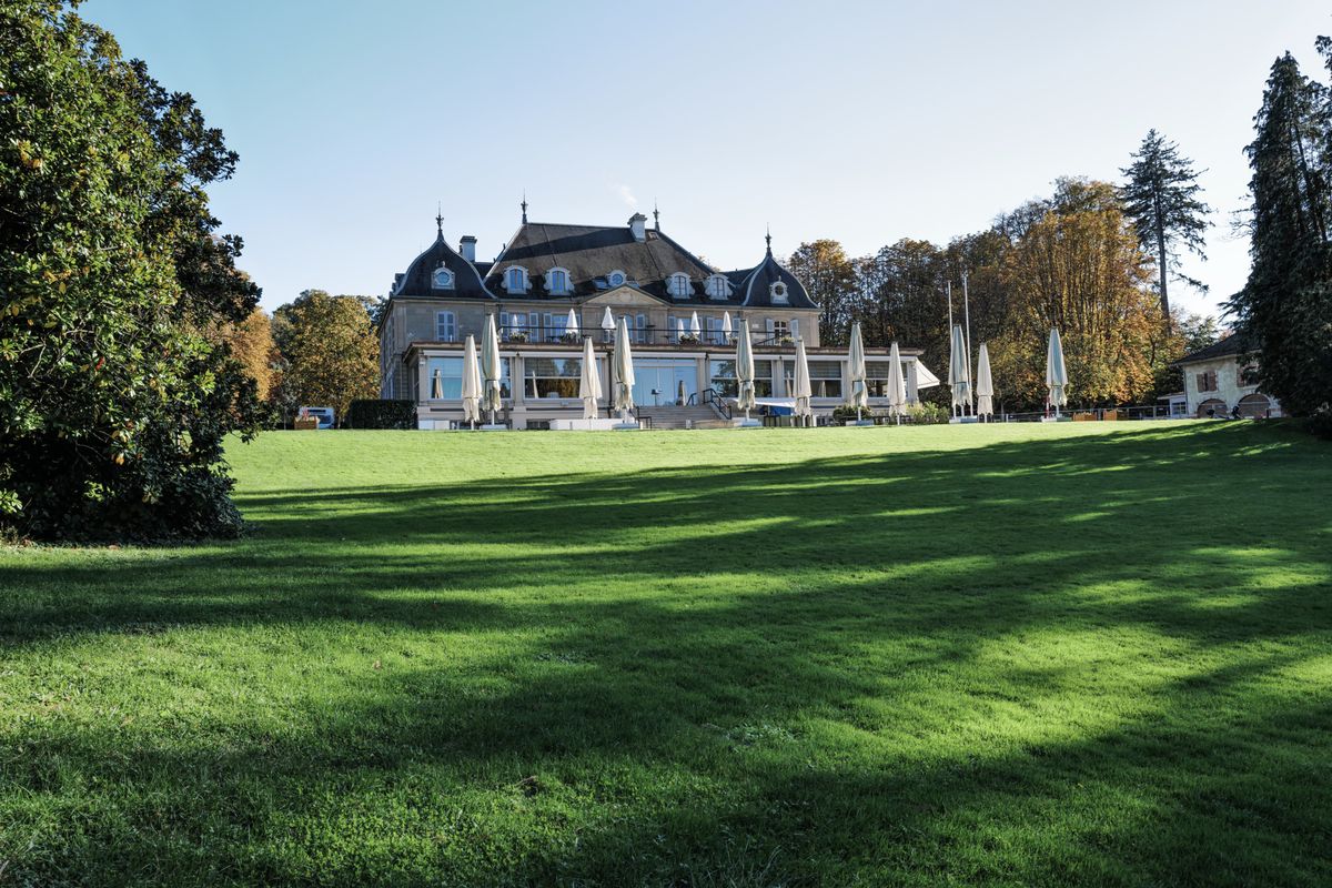 Genève 2023/11/08Restaurant du parc des Eaux-Vives, concernant le futur chef qui pourrait s'y établir....