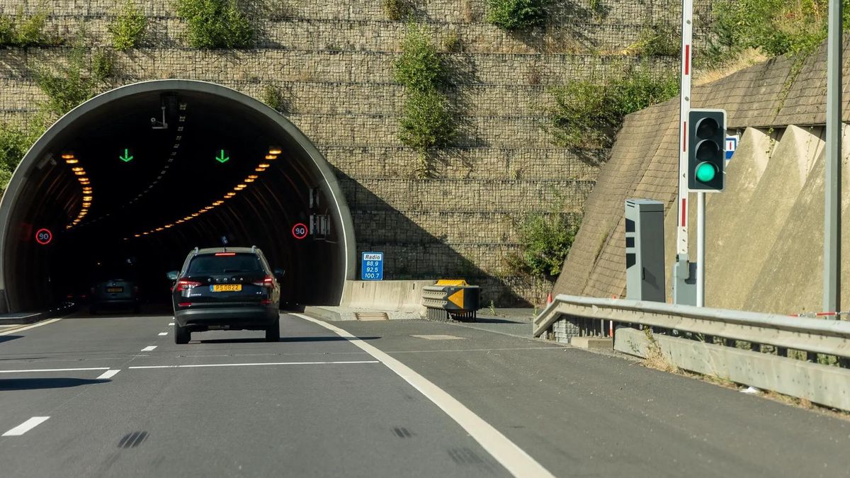 Les radarstronçons sur l'A7 flasheront «fin 2022début 2023» L'essentiel