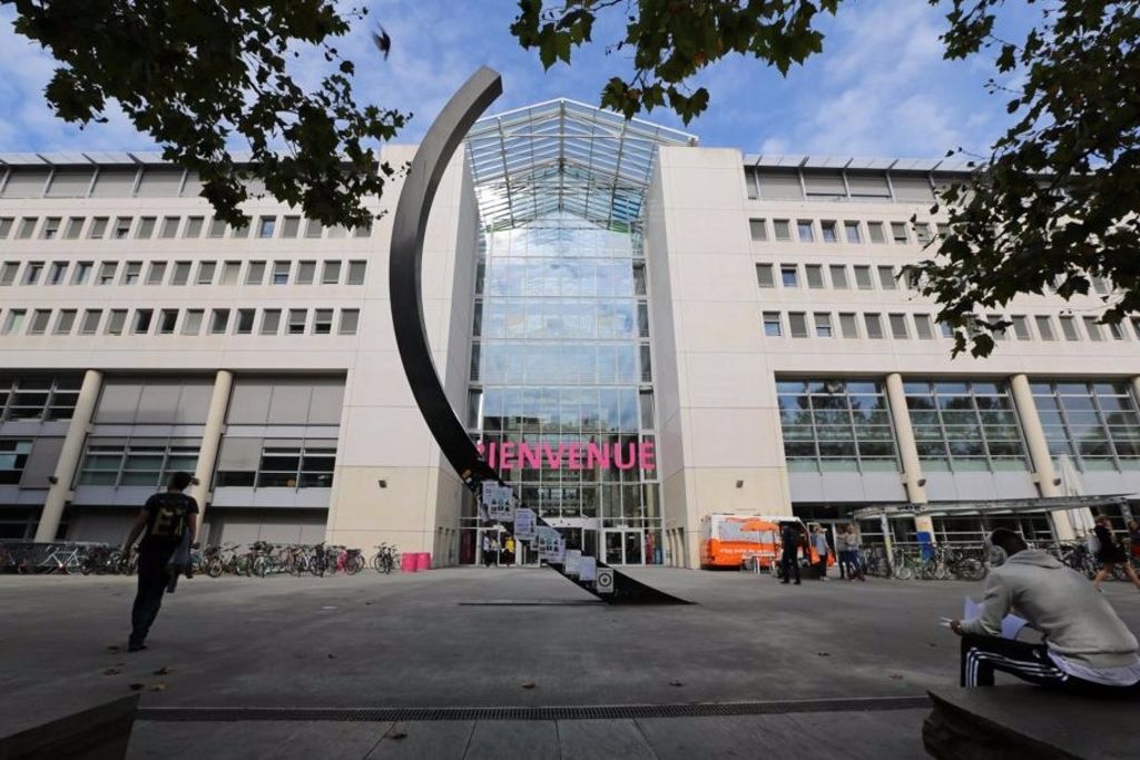 L’Université fait la fête, les étudiants protestent