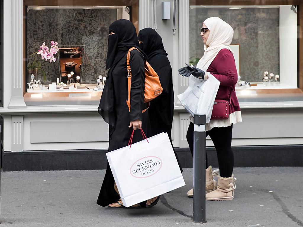 Abstimmung am 7. März – Berner SVP sagt klar Ja zu Burka-Initiative ...