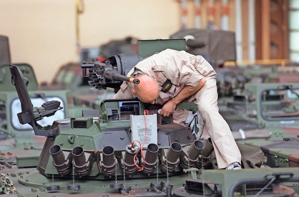 Un rapport explosif sur les ventes d’armes de la Suisse