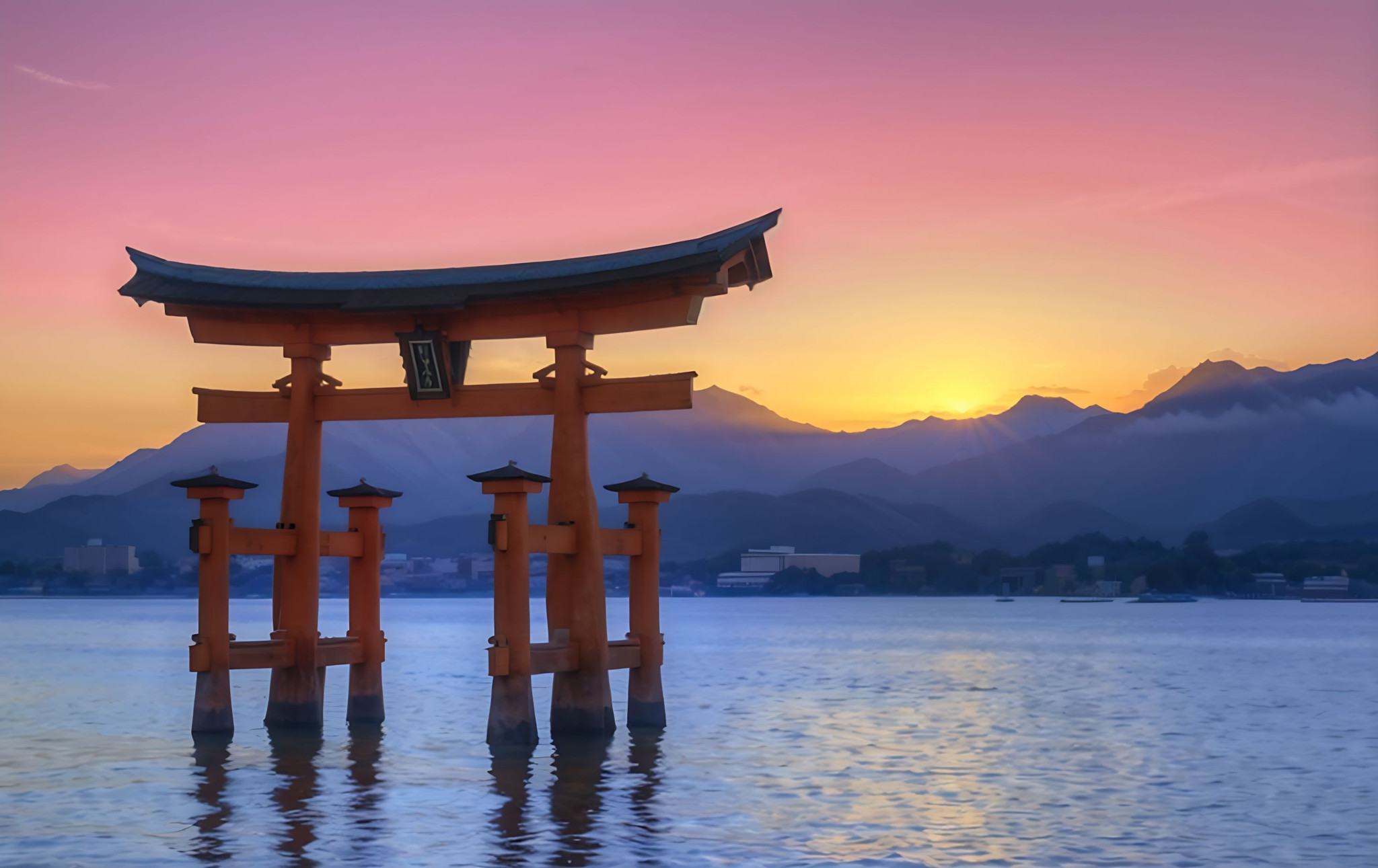 Berühmte Fotomotive: Das sind die schönsten schwimmenden Torii-Tore Japans