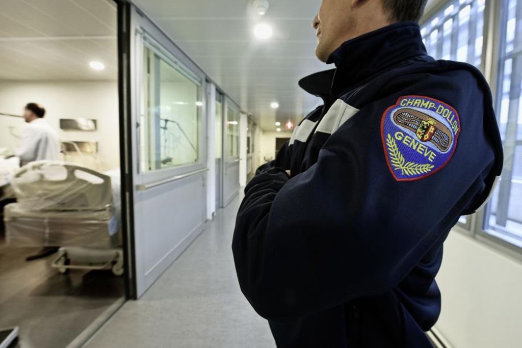 Suspectés d’avoir tenté de tuer leurs gardiens lors de leur évasion des HUG