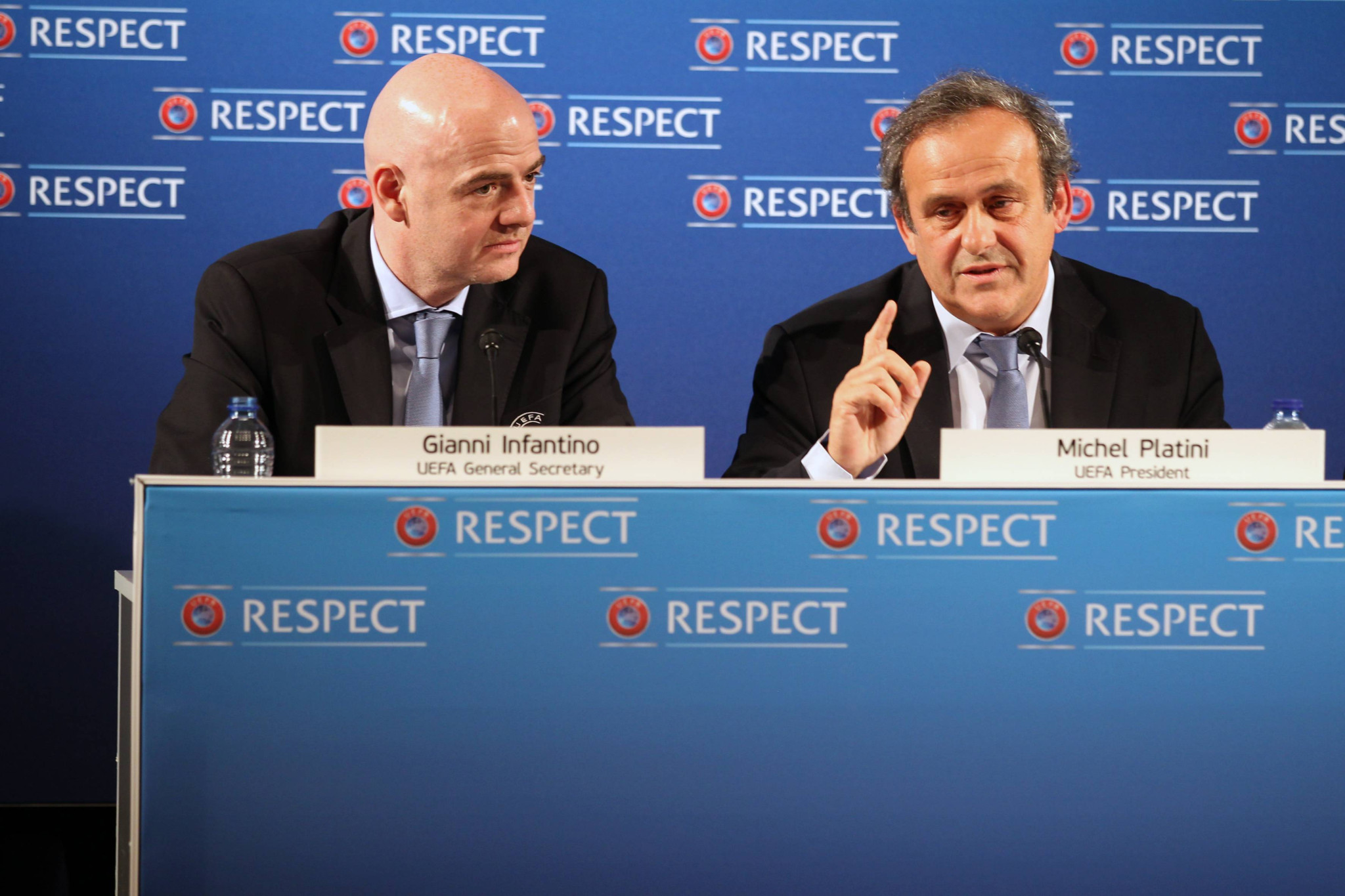 Vorwurf der Verschwörung: Platini zeigt Infantino 