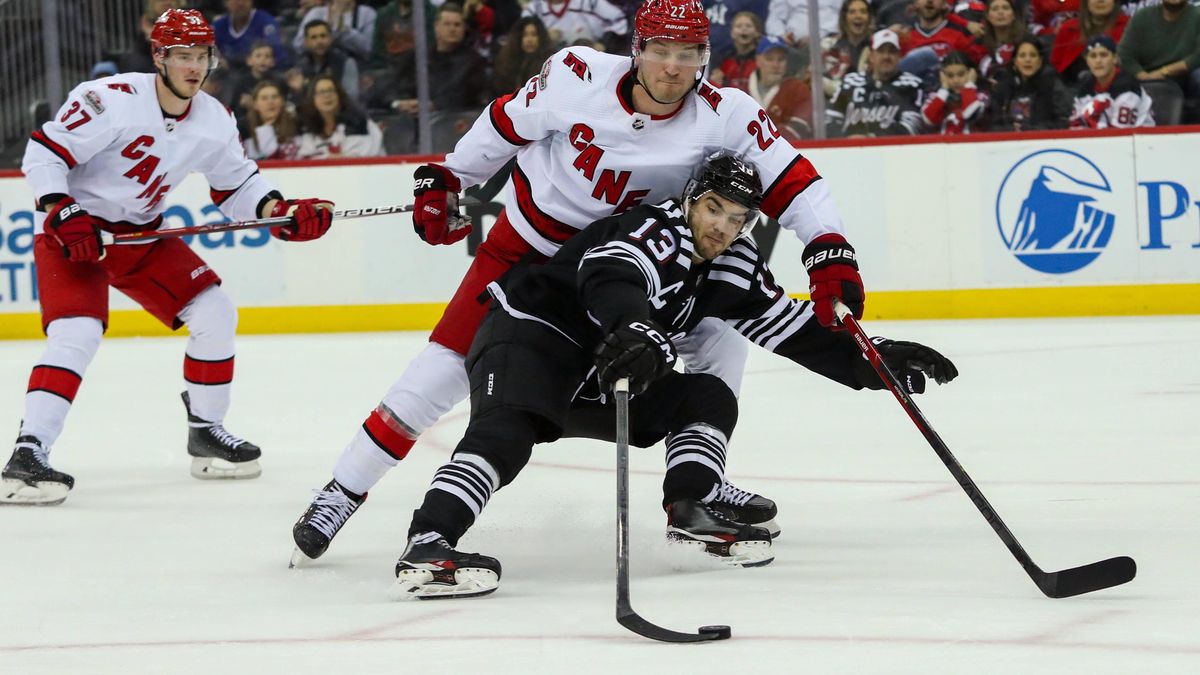 Hockey sur glace Nico Hischier et Timo Meier buteurs en NHL Le Matin