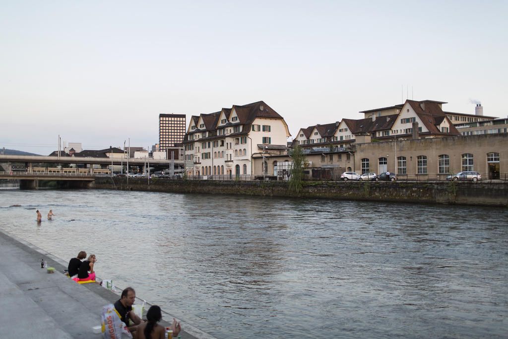Darum fordern die Jungen Grünen nun eine dritte Flussbadi in diesem Gebiet. Eine Möglichkeit sähe Gemeinderat Marcel Bührig bei der Stufenpromenade Wipkingerpark.