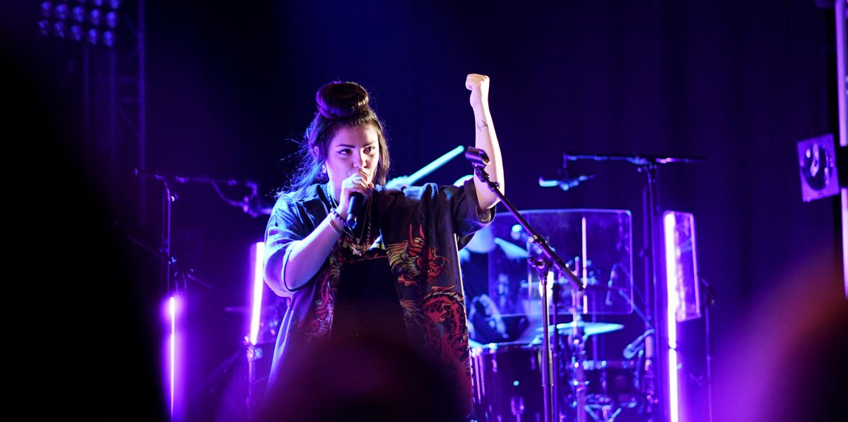 Concert de Hoshi sur la grande scène du Festival Voix de Fête à la salle communale de Plainpalais, Genève, le 23 mars 2019. Photo: Laurent Guiraud