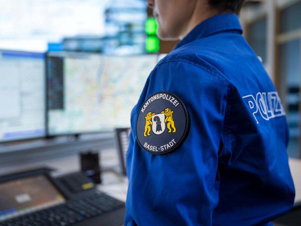 Basel: Man attacked at Markthalle tram stop