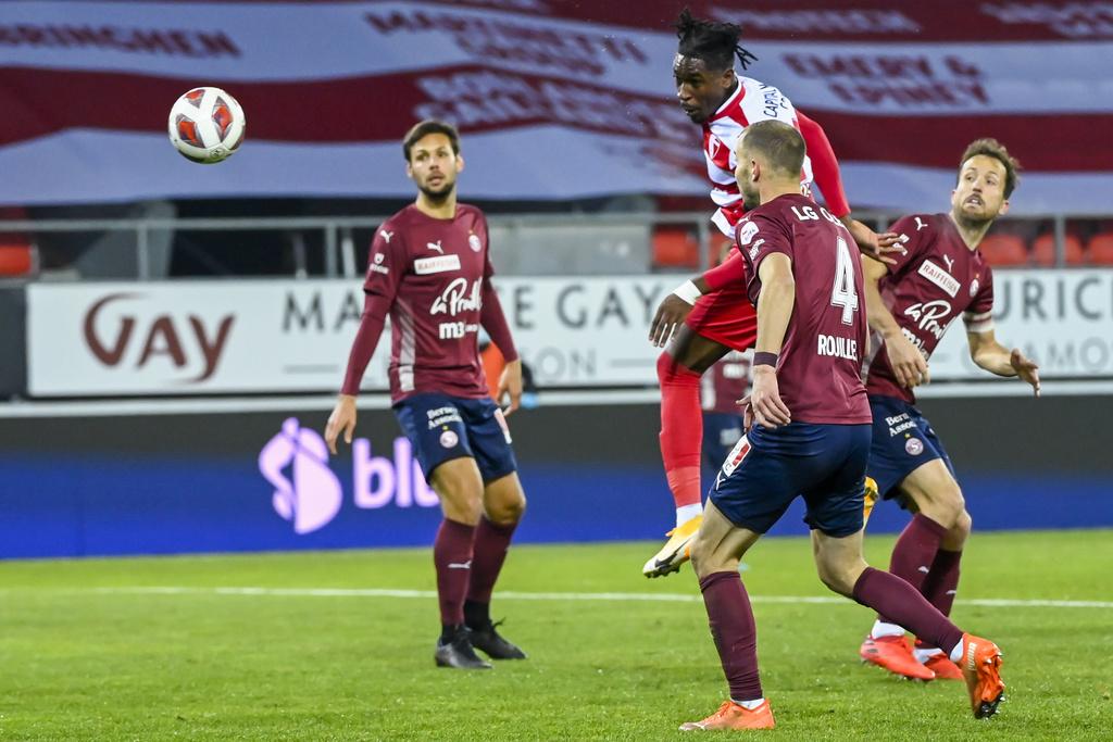 Jared Khasa a inscrit le 2-0 pour les sédunois d’une merveille de tête décroisée.