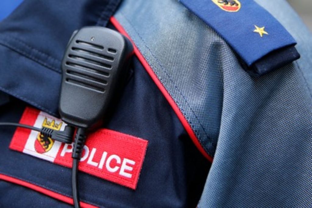 Collision frontale entre un bus et une voiture à Berne