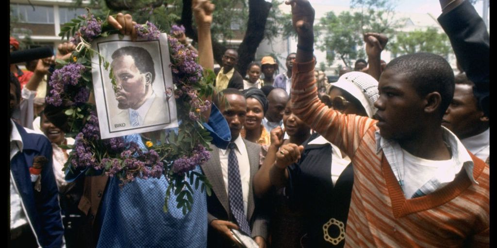 50-Jahre-nach-seinem-Tod-S-dafrika-rollt-Ermittlungen-zum-Tod-von-Apartheid-Gegner-Biko-neu-auf